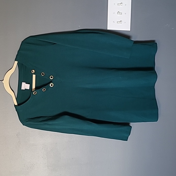 Chicos Green Top - Picture 1 of 4